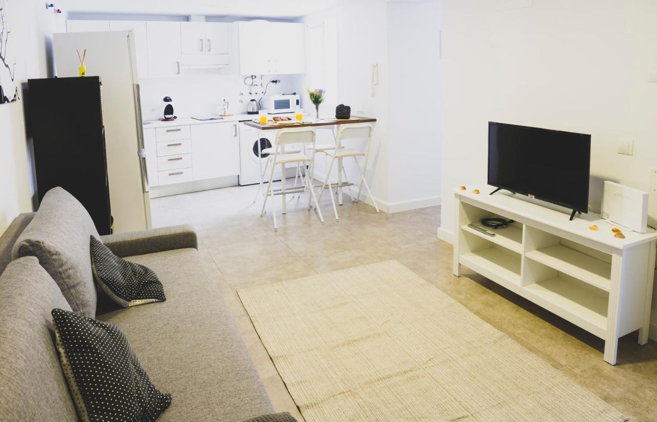 Cdz - Botica, Encantador Apartamento En Pleno Centro Historico Cádiz Eksteriør bilde